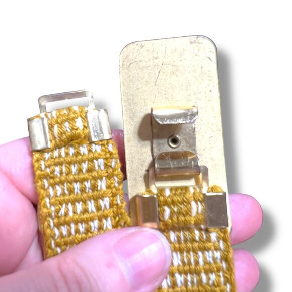 Vintage 50s 60s Womens Scales Stretch Belt Flower Buckle Accent Gold Tone - Picture 6 of 8